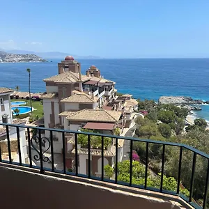 https://marina-del-este.es-andalucia.com