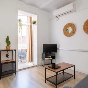 https://sagrada-familia-comfy-apartment.topbarcelonahotels.com